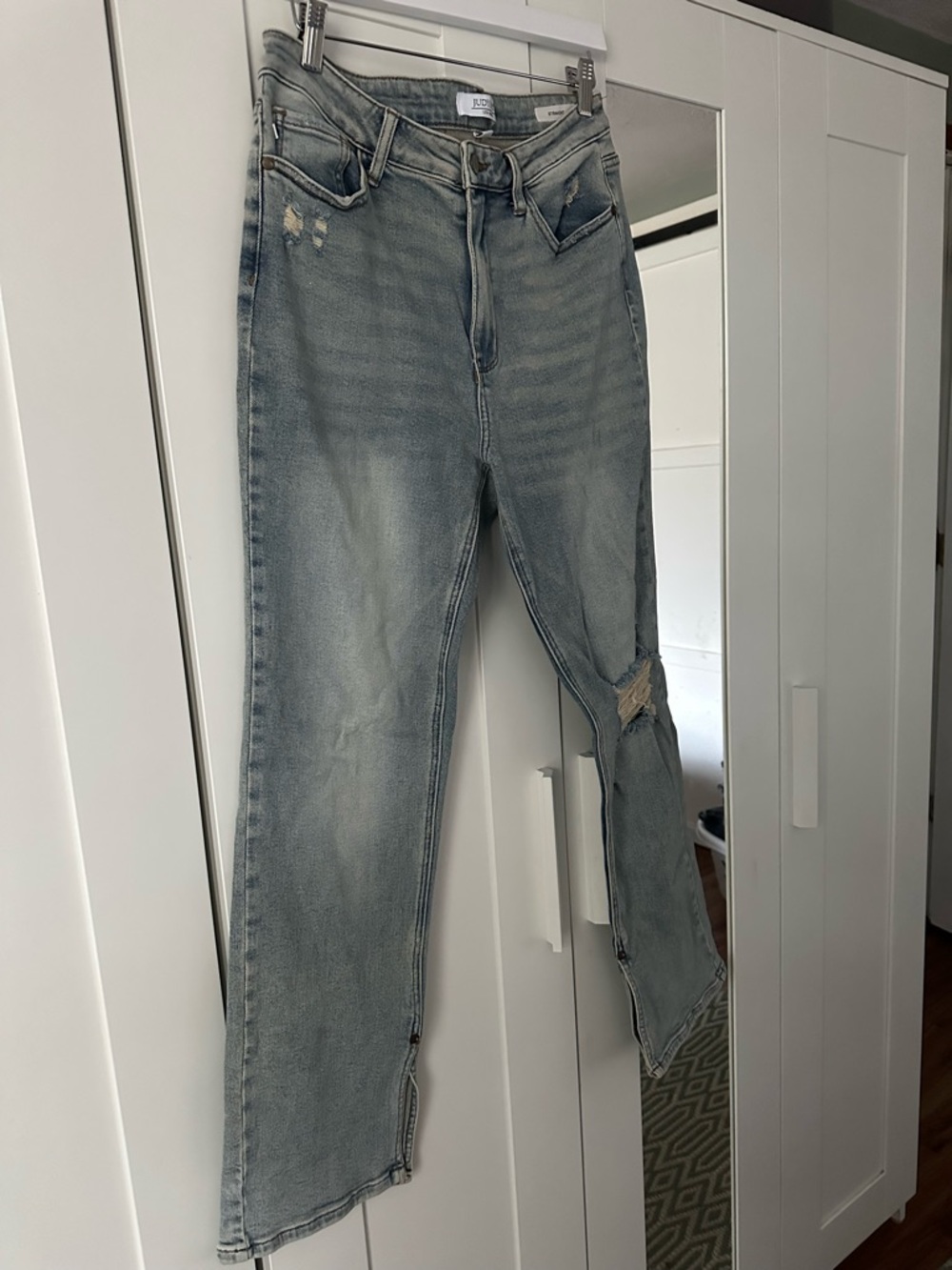 Judy Blue Light Wash Jeans Split Hem Straight Distressed Stretch Women’s 30